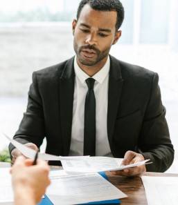 L’entretien professionnel et l’entretien  d’évaluation peuvent-ils se tenir le même jour ?