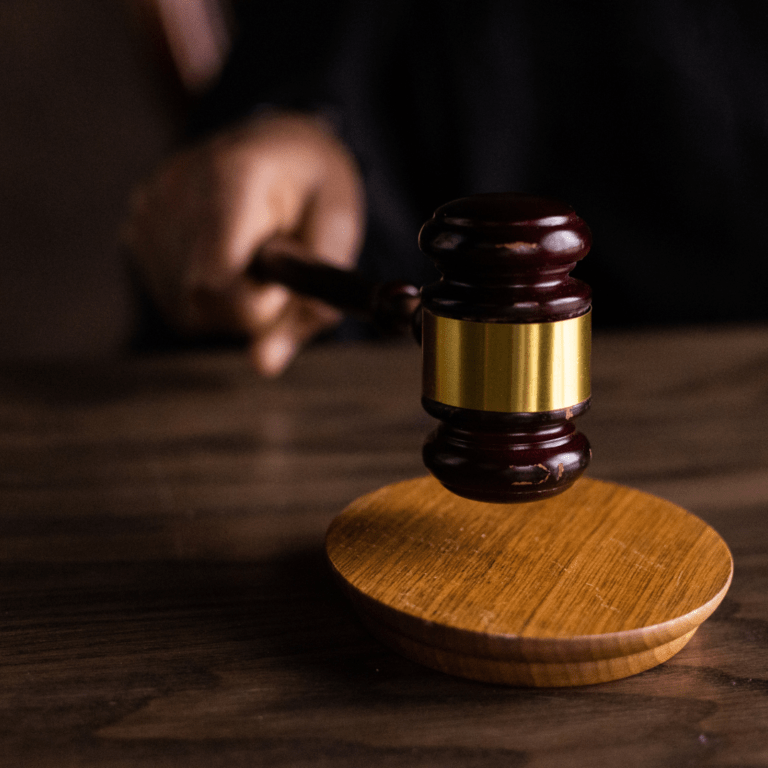 Whoever wins the auction has to pay… and can be condemned to do so!